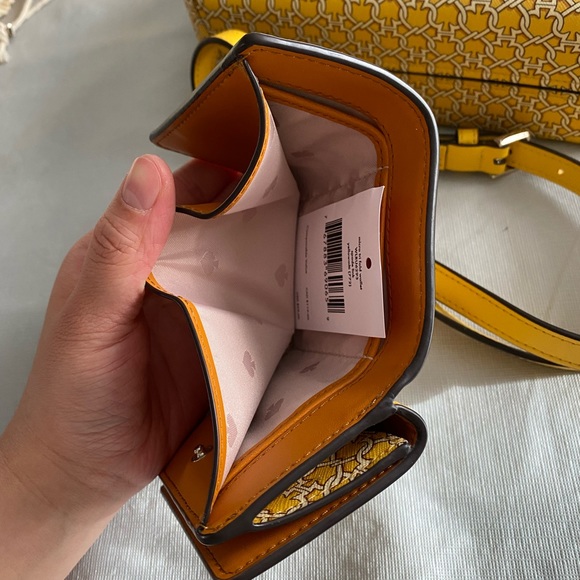 Kate Spade camera bag & tri-fold wallet new - Picture 4 of 12